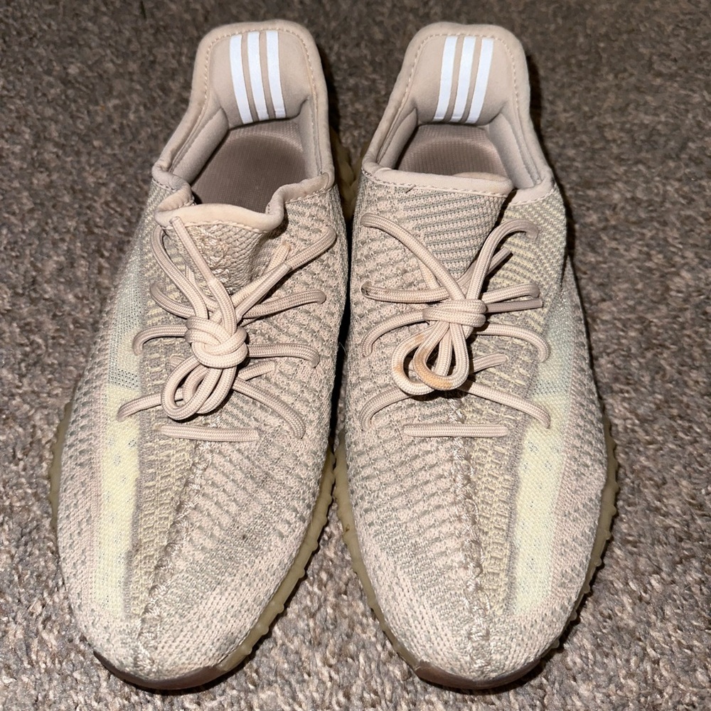 Yeezy adidas boost shoes